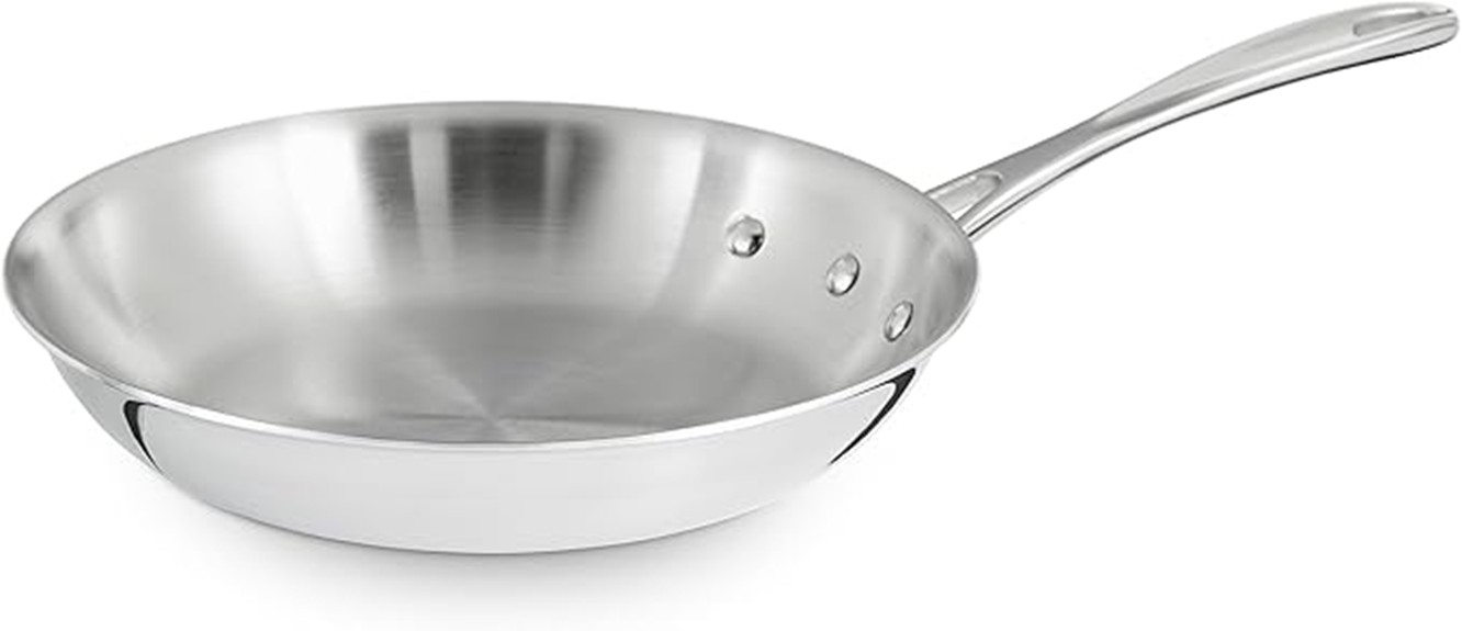 calphalon triply omelette pan